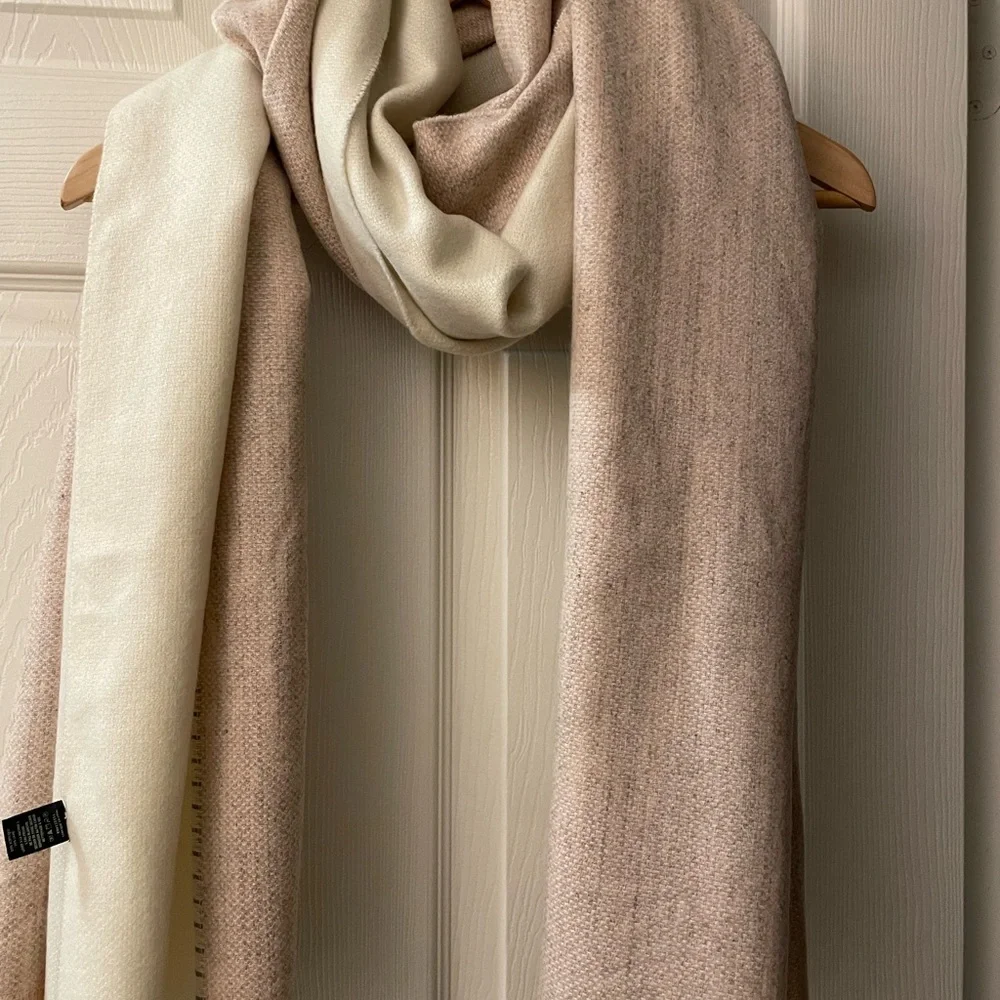 Wool Blend Oversized Scarf/Shawl/Wrap Pale Pink, Ivory NWT (Sz: 78 x 27”)